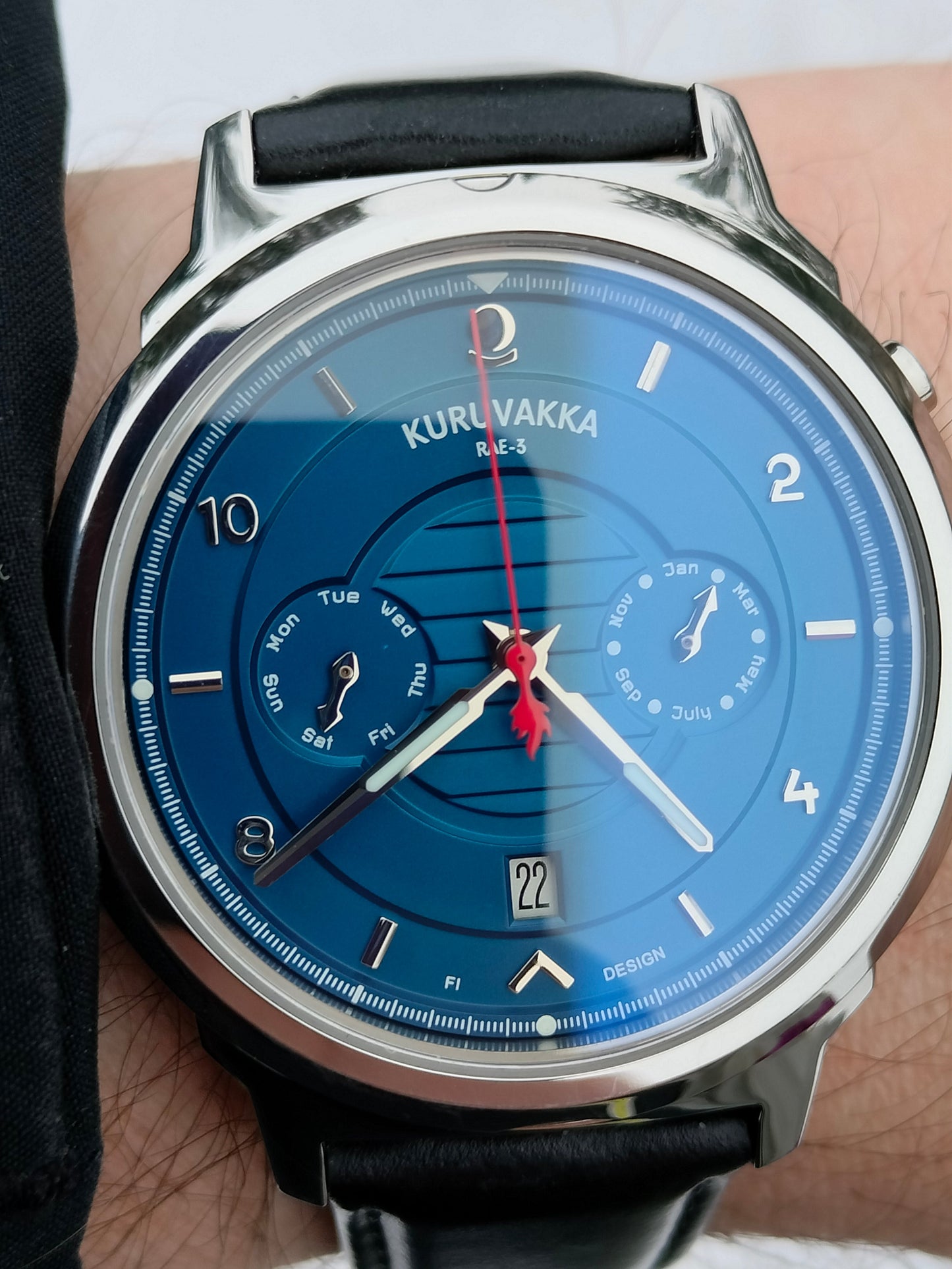 Blue dial automatic watch