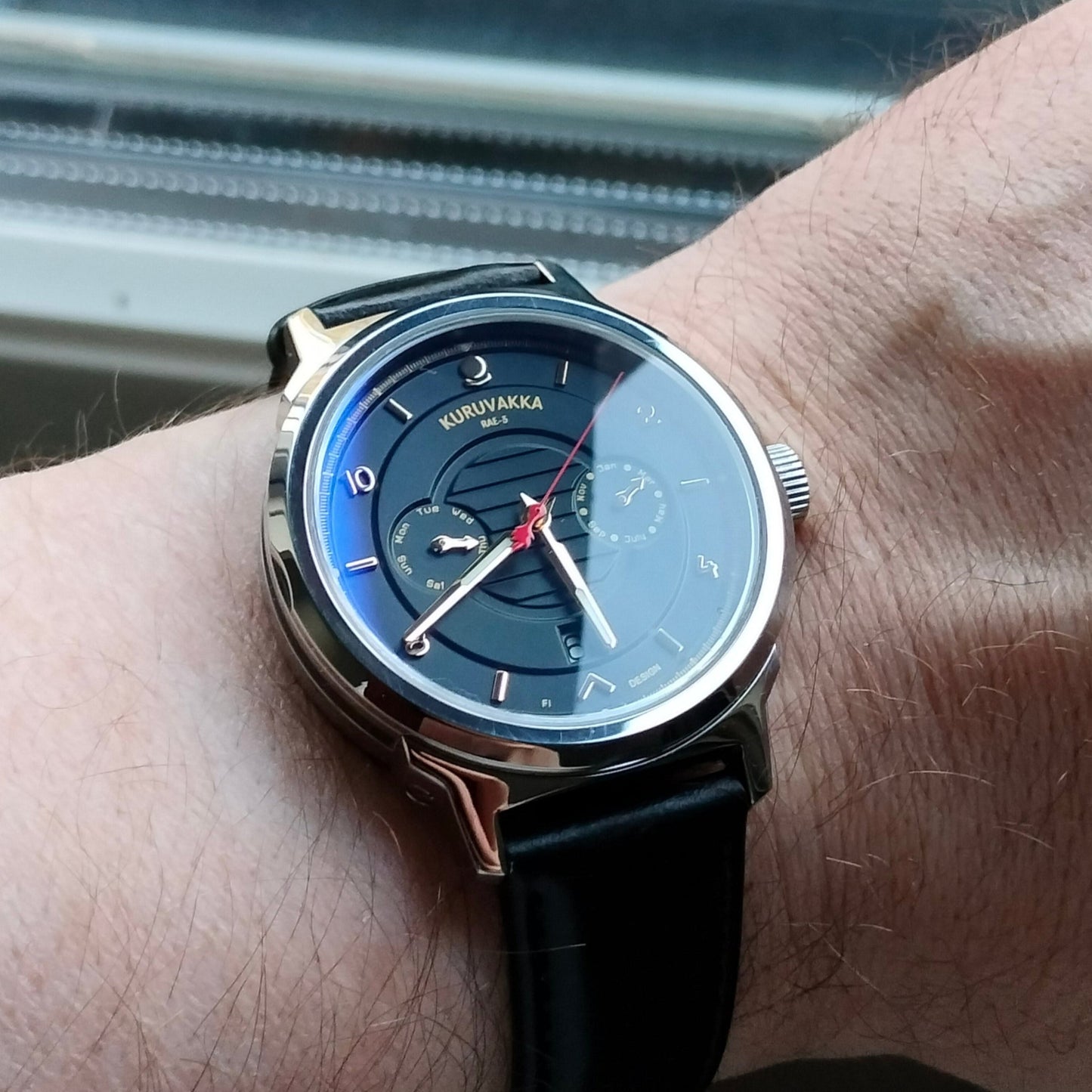 Wristshot mechanical watch black dial black  strap